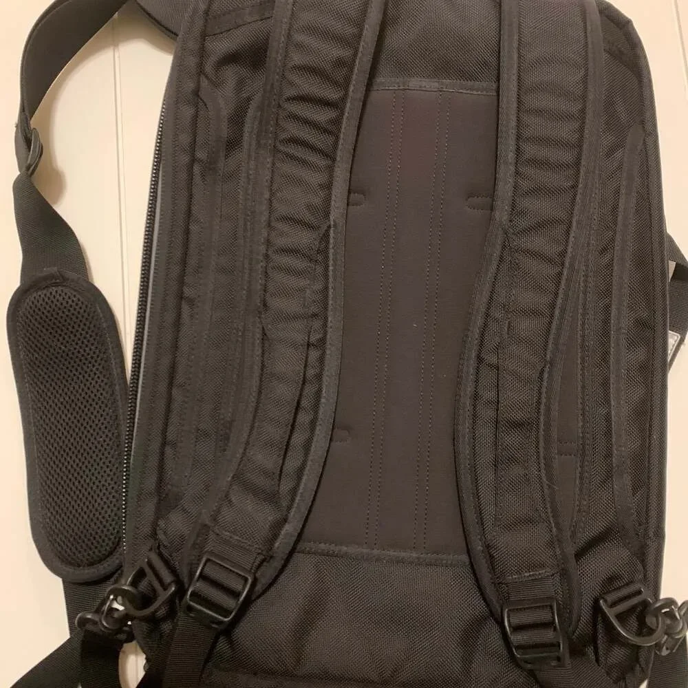 Timbuk2 x Dell Breakout Convertible 3-in-1 Messenger Bag Backpack
